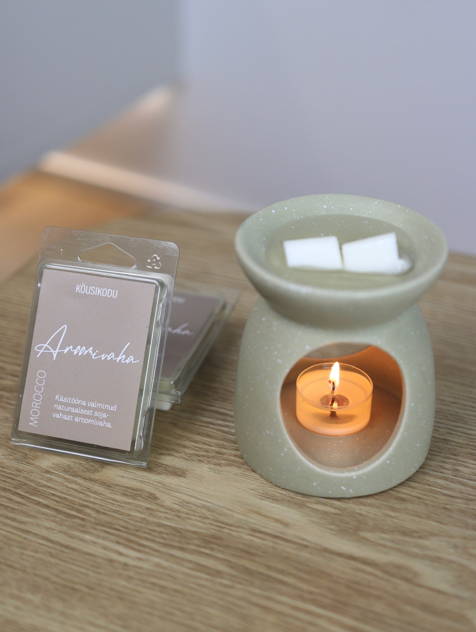 Sojavahast aroomivaha