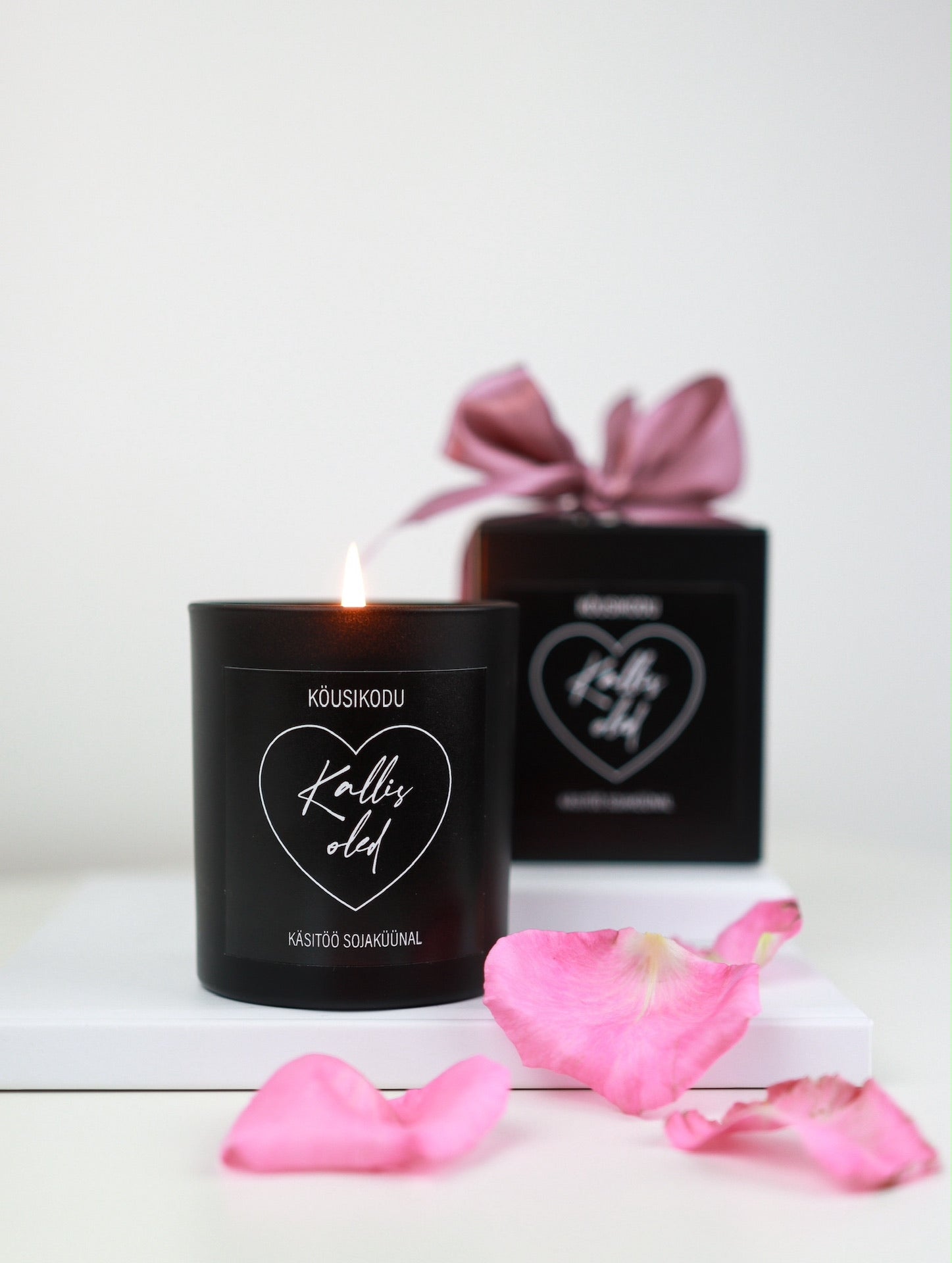 Sõnumiga sojavahast lõhnaküünal