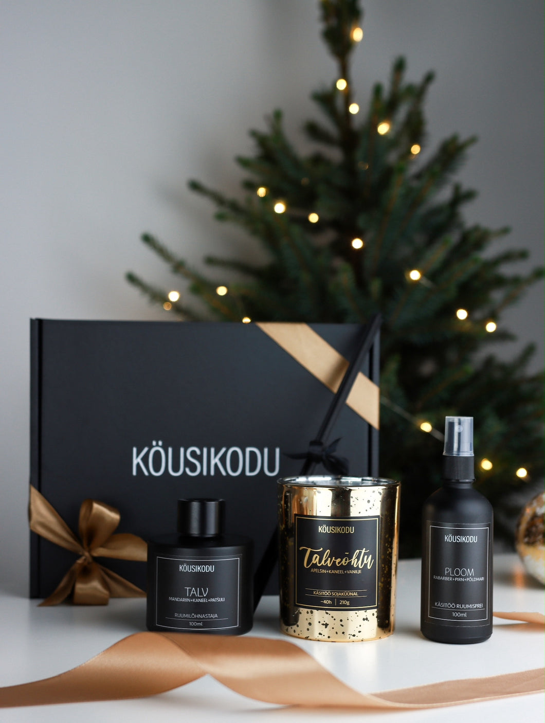 Kinkekomplekt kuldse küünlaga
