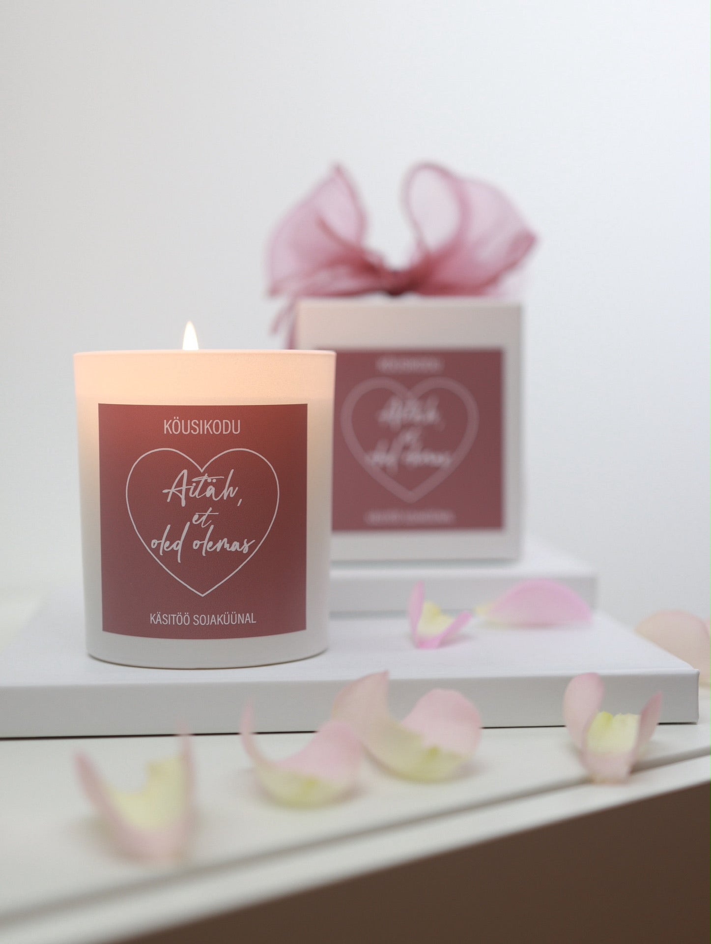 Sõnumiga sojavahast lõhnaküünal