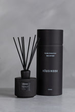 Load image into Gallery viewer, Keraamiline ruumilõhnastaja 200 ml Must
