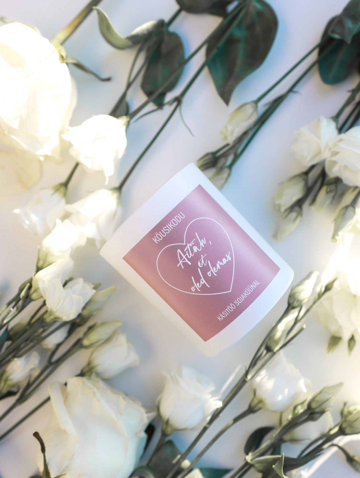 Sõnumiga sojavahast lõhnaküünal